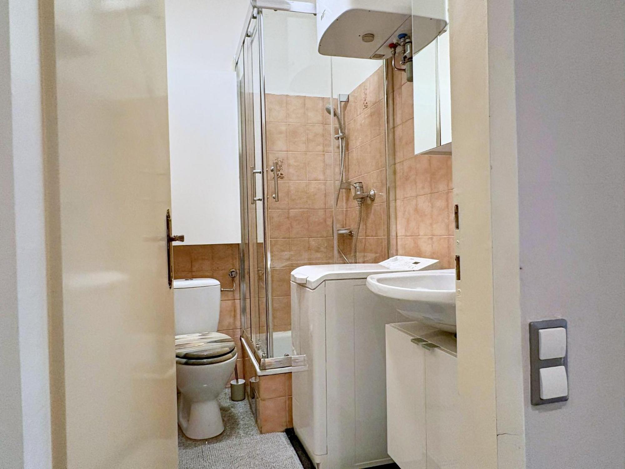 Spacious And Near Metro I Close To Parks I Akh Διαμέρισμα Βιέννη Εξωτερικό φωτογραφία
